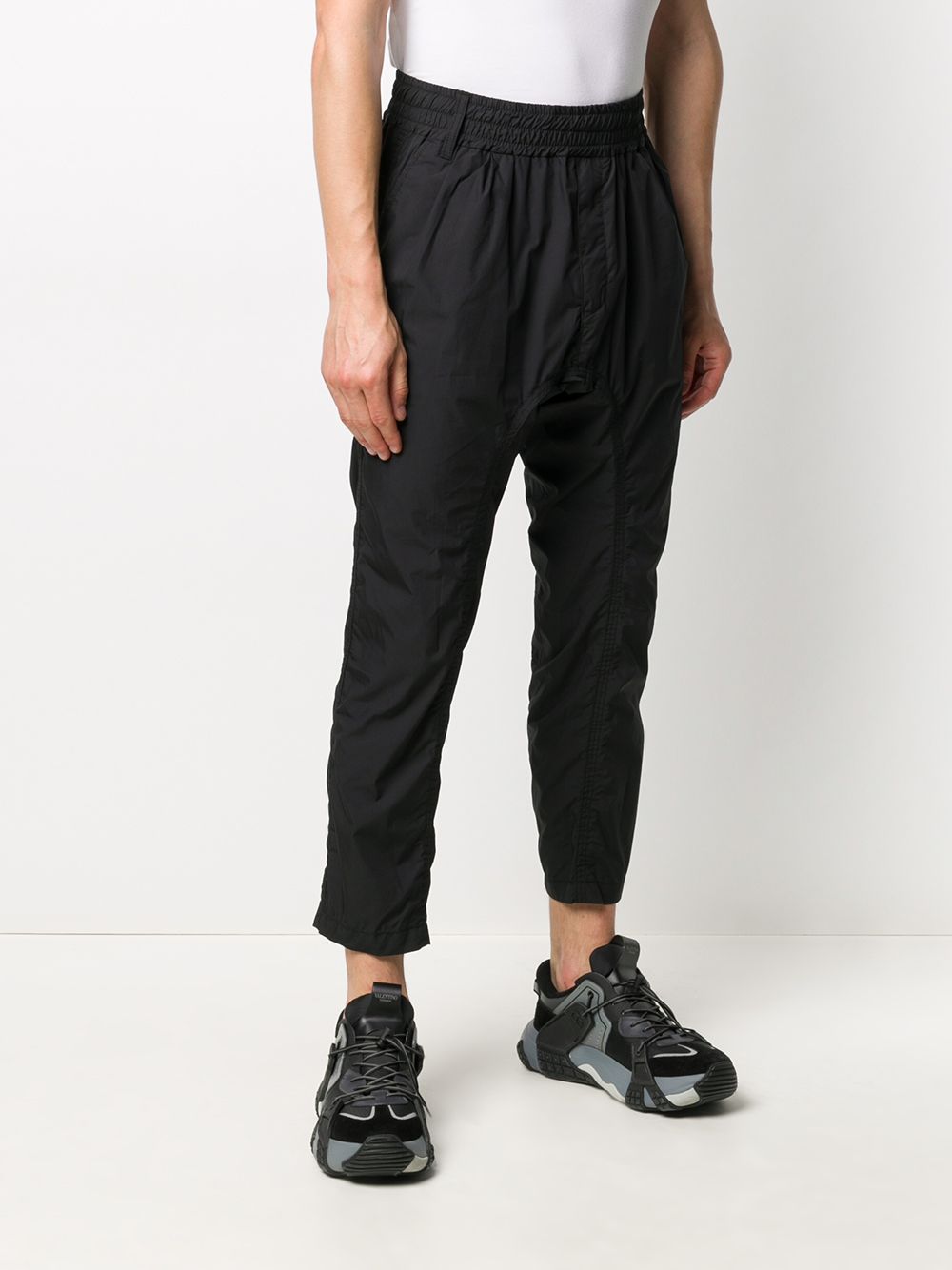 фото White mountaineering easy cropped trousers