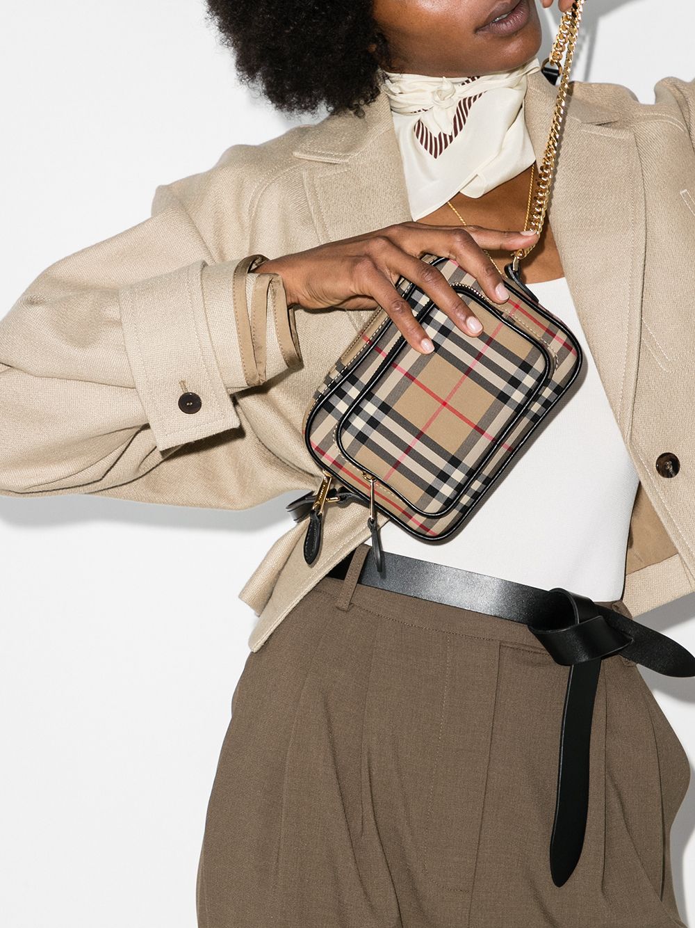 фото Burberry сумка через плечо в клетку vintage check