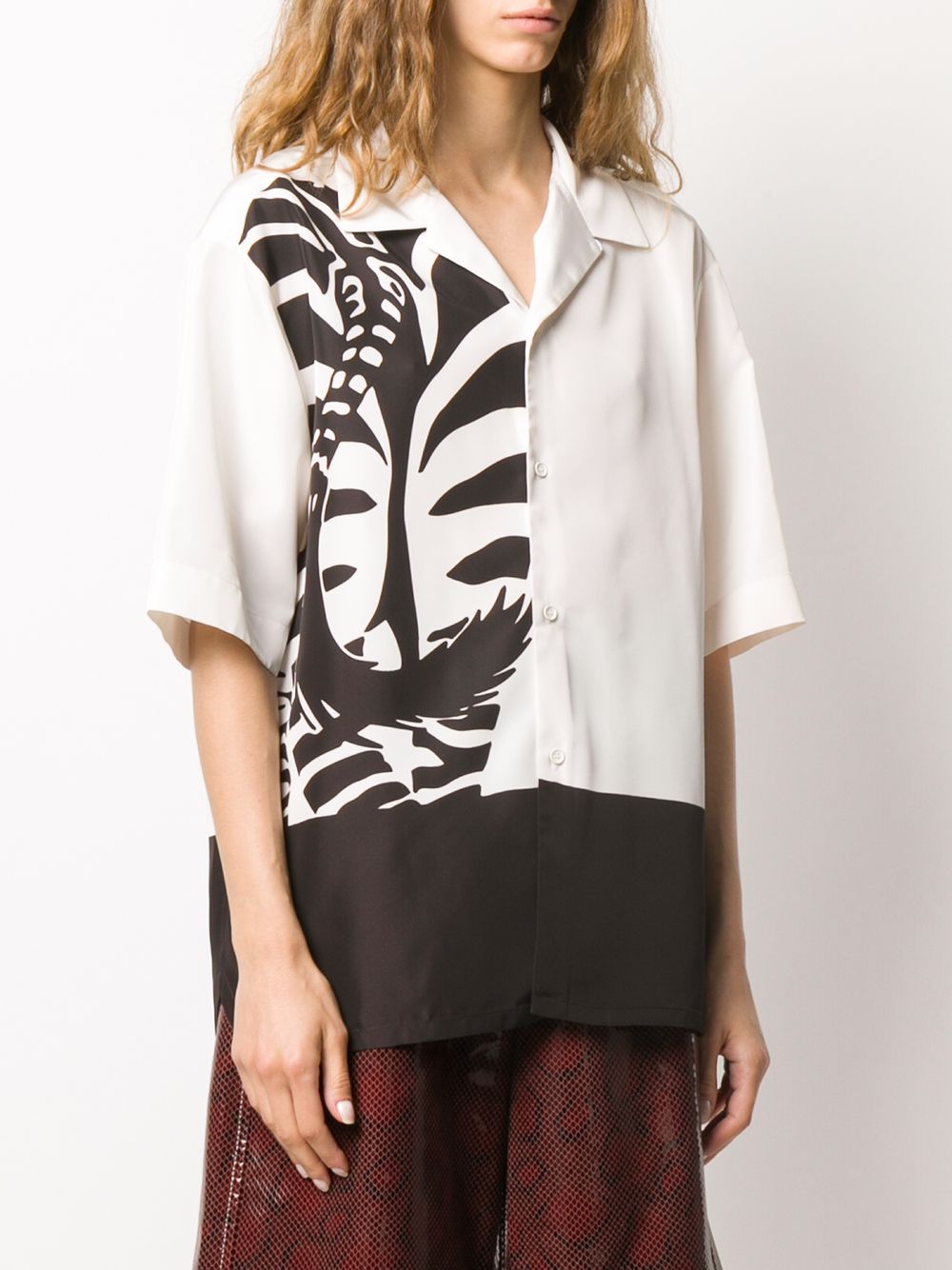 фото Bottega veneta рубашка с короткими рукавами и принтом