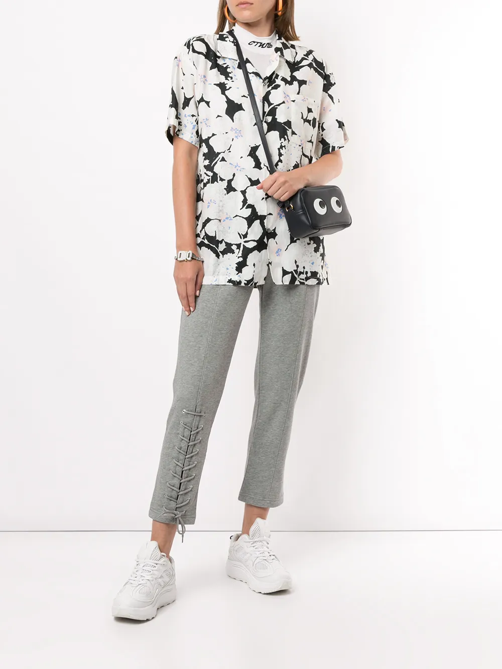 фото Bapy by *a bathing ape® декорированные спортивные брюки
