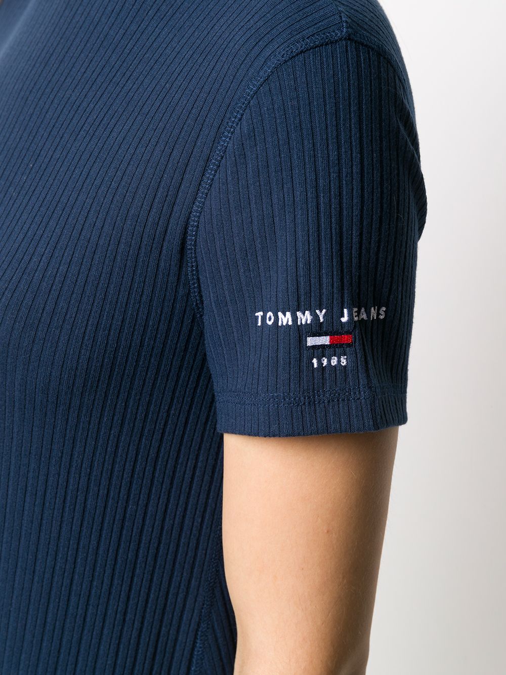 фото Tommy jeans платье-футболка в рубчик