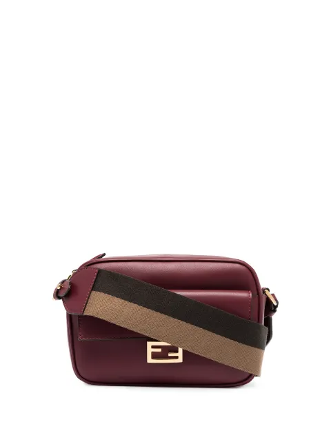 fendi embossed camera bolsa