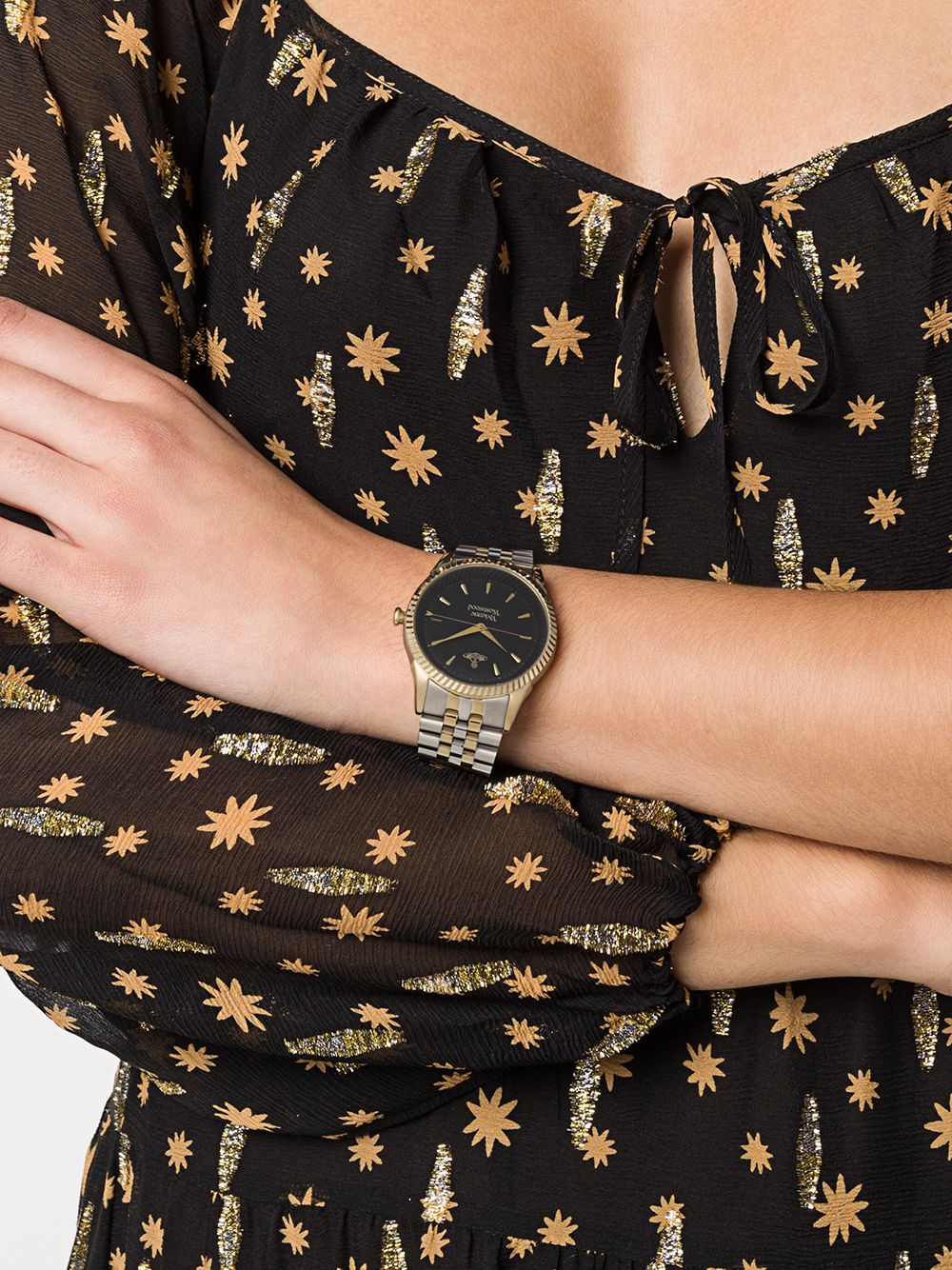 фото Vivienne westwood наручные часы с круглым циферблатом