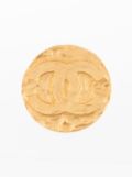 CHANEL Pre-Owned 1994 CC brooch - Gold