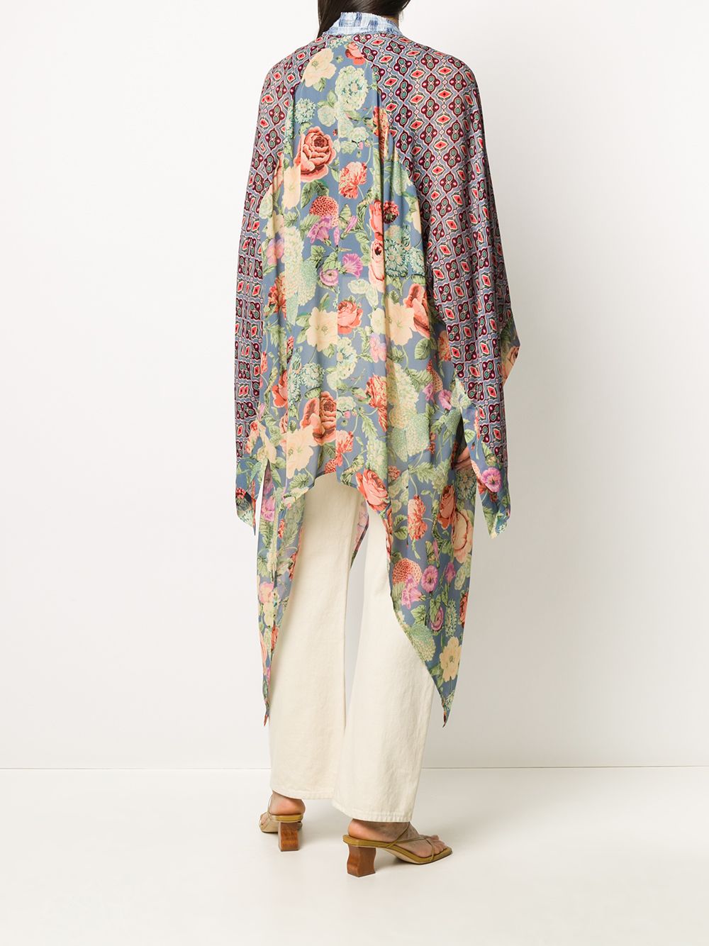 фото Anjuna floral print patchwork robe