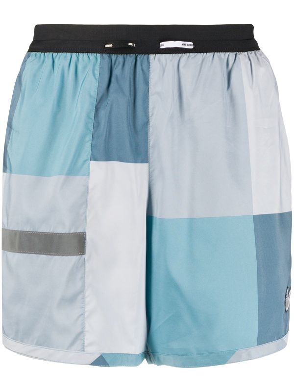 nike shorts with zip pockets