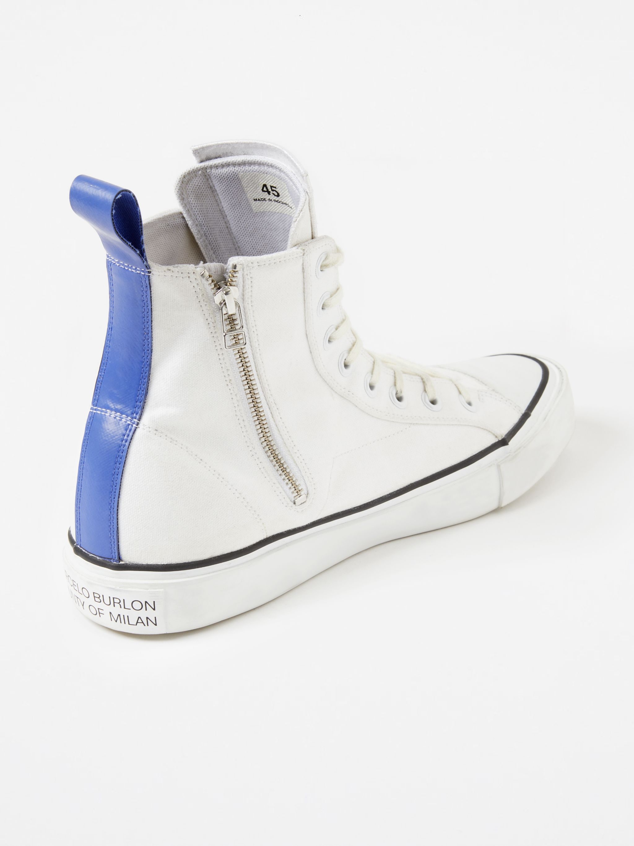 white/blue cotton logo print to the side logo patch at the tongue pull tab at the heel almond toe front lace-up fastening rubber sole Wings print