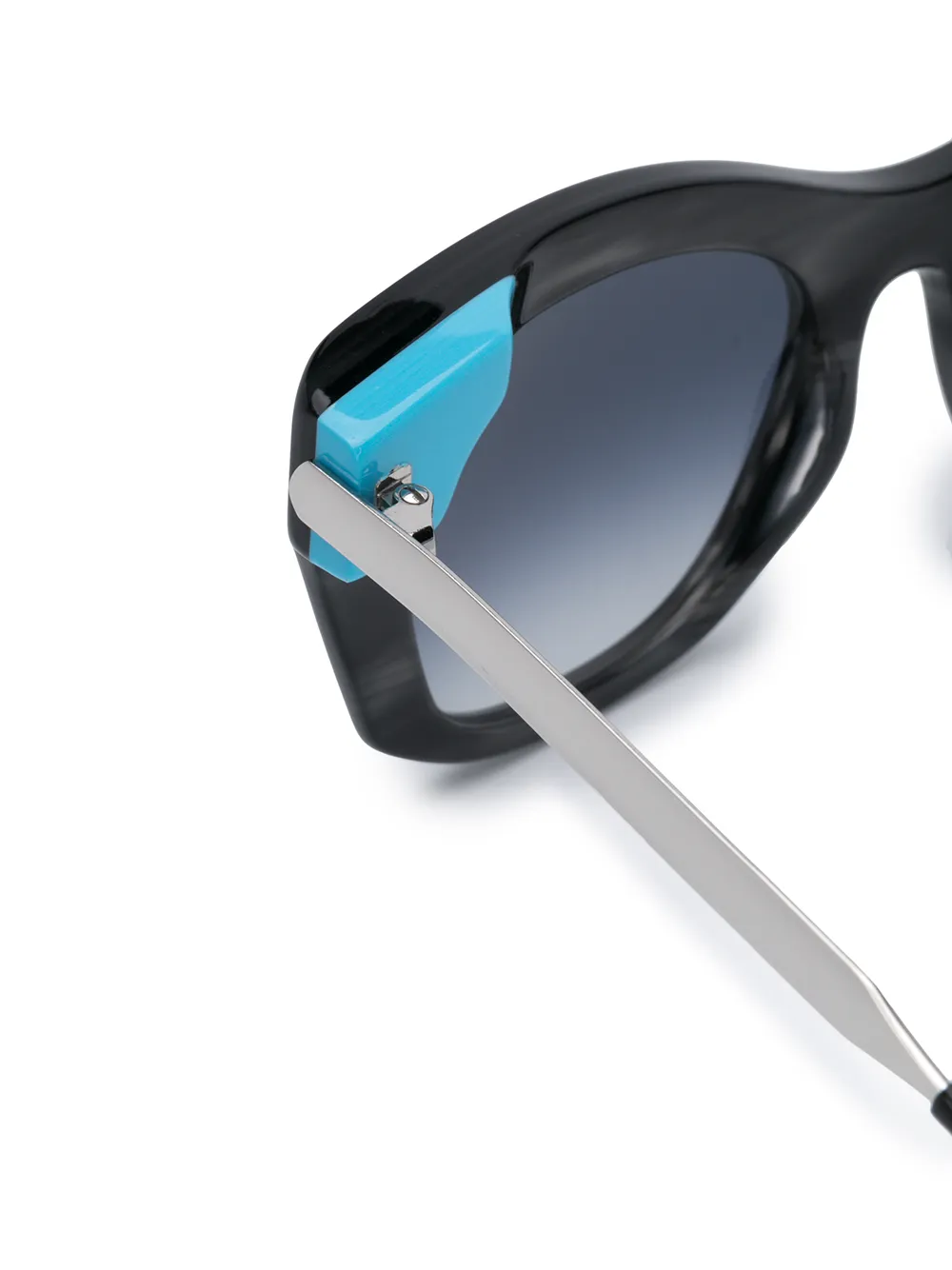 Thierry Lasry Supremacy 203F zonnebril met kattenoog montuur Zwart