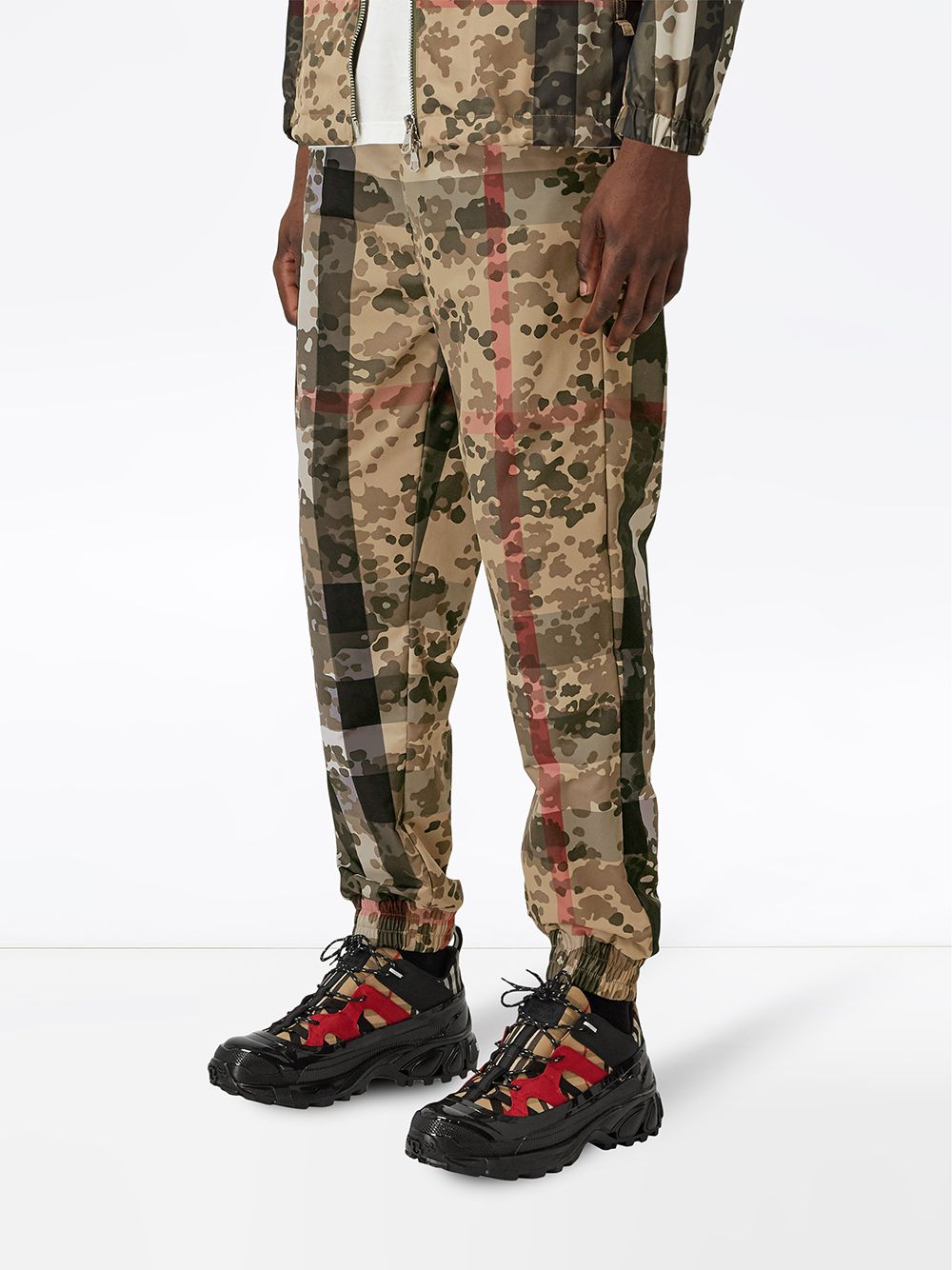 фото Burberry спортивные брюки с принтом camouflage check