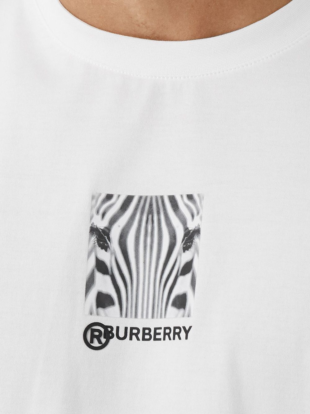 фото Burberry футболка оверсайз с принтом montage