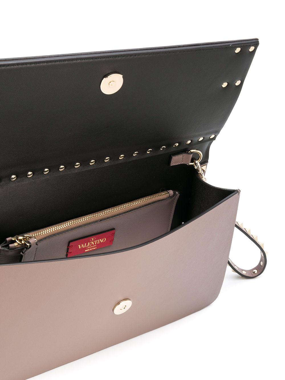 фото Valentino garavani rockstud front-strap clutch