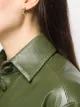 Imagem 2 de Bottega Veneta Par de brincos com detalhe esmaltado