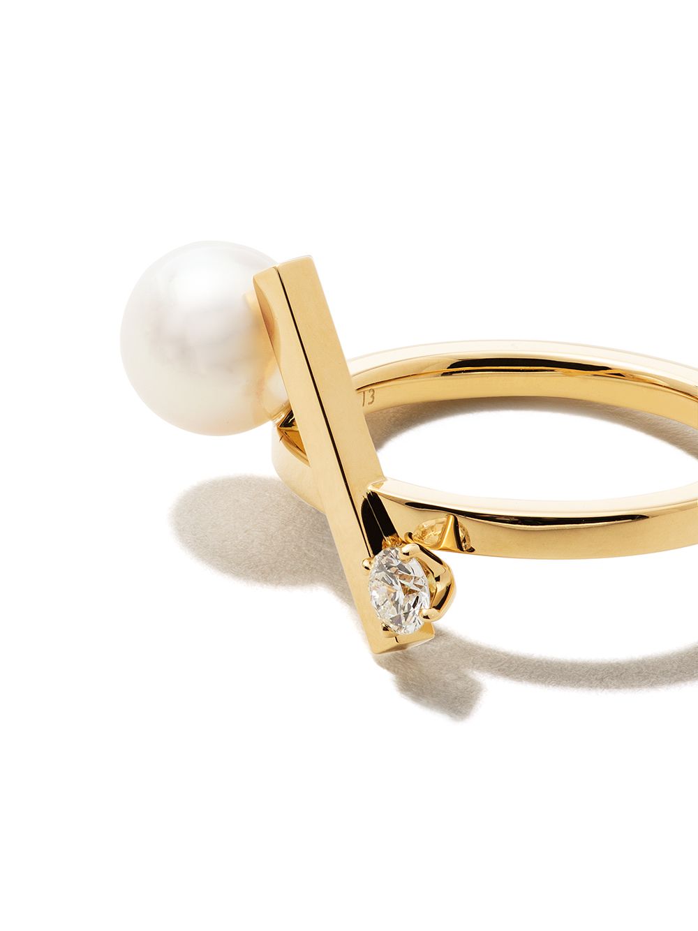 фото Tasaki кольцо balance cross akoya из желтого золота с жемчугом и бриллиантами