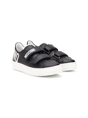 boys velcro trainers