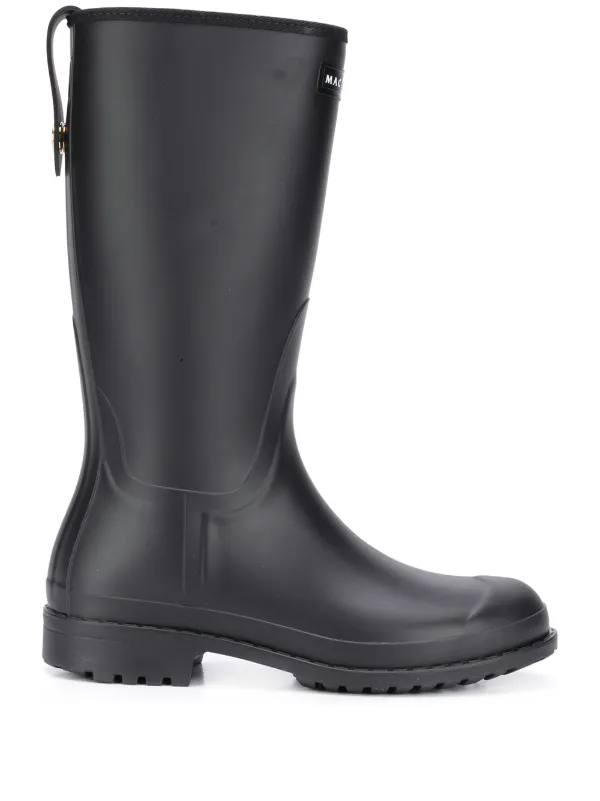 black wellington boots