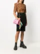 الصورة 2 من Versace Jeans Couture شنطة كروس بطبعة جينز