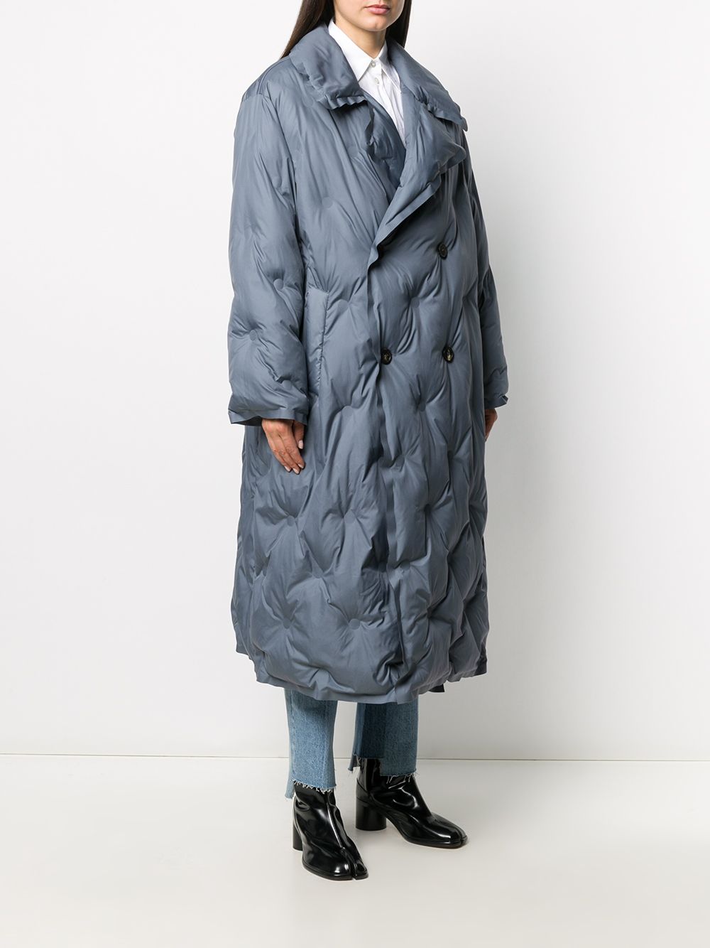 фото Maison margiela стеганое двубортное пальто