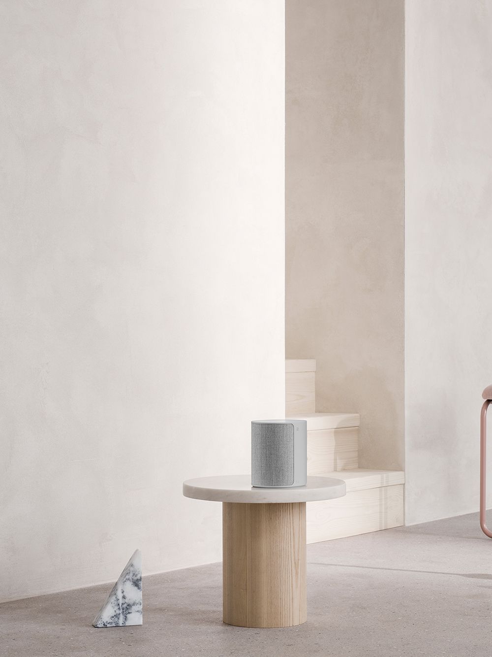 фото Bang & olufsen колонка beoplay m3