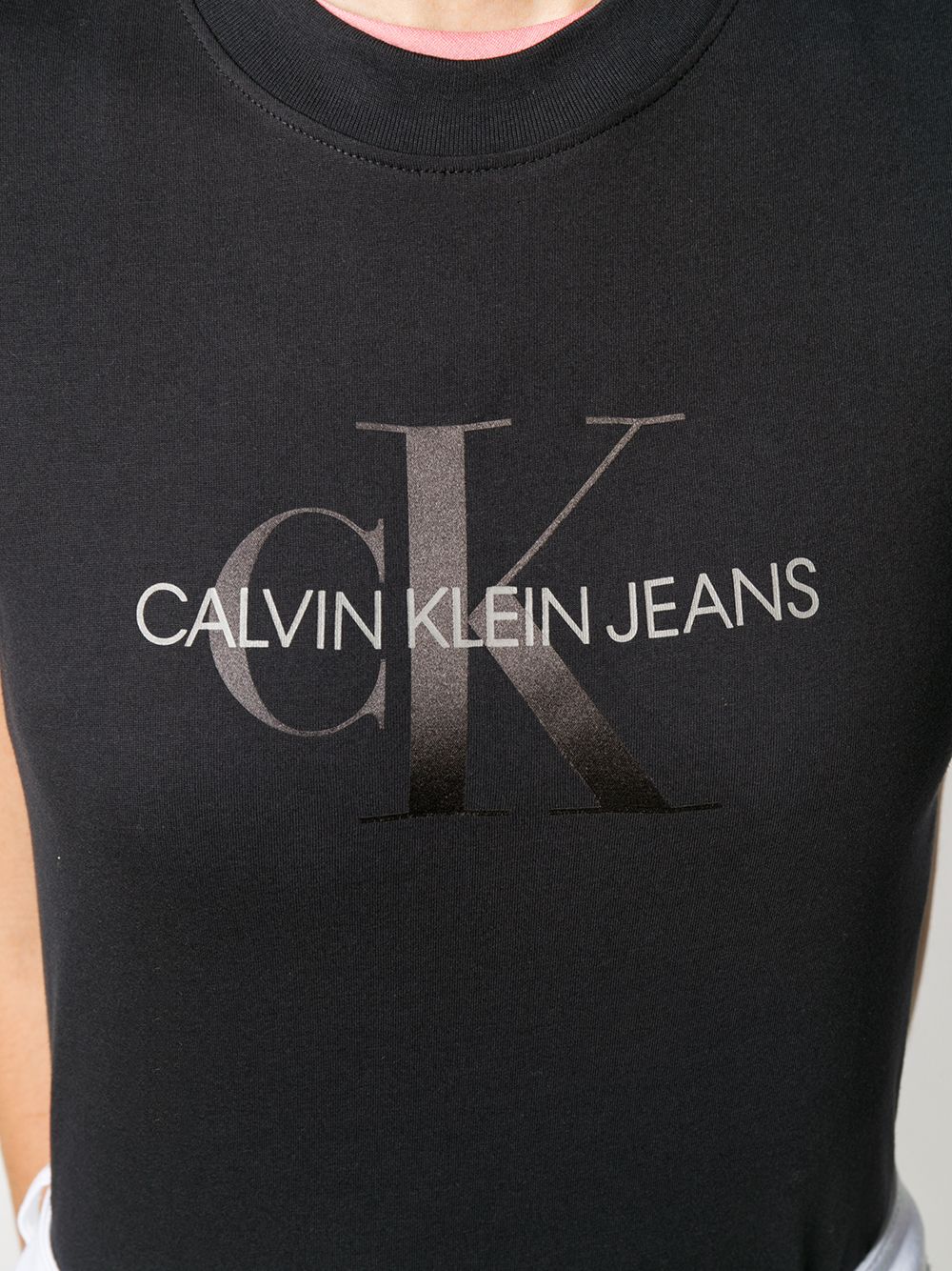 фото Calvin klein jeans футболка с логотипом