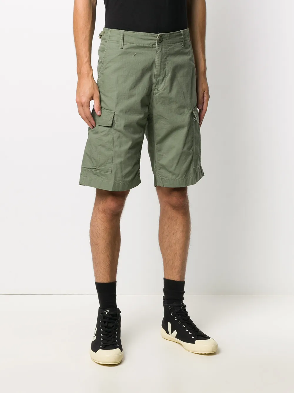 Carhartt WIP Shorts met logopatch aan zijkant Groen