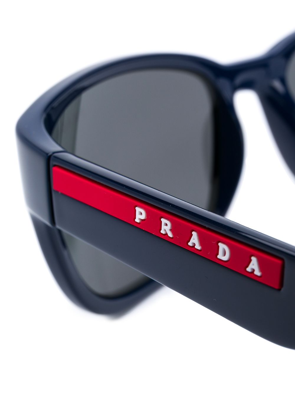 фото Prada eyewear солнцезащитные очки в прямоугольной оправе