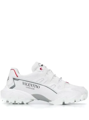 wide width casual sneakers