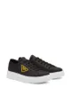 Bild 2 av Prada låga sneakers med logotypmärke