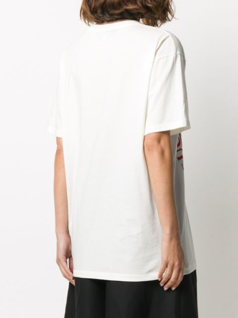 Shop Gucci logo print oversized T-shirt with Express Delivery - Farfetch