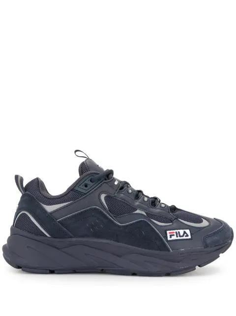 Fila triage plus trainers
