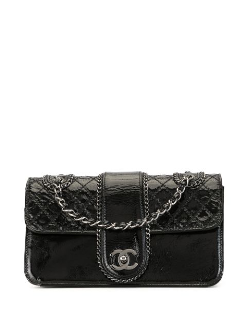 CHANEL Pre-Owned 2006 quilted double chain shoulder bag WOMEN