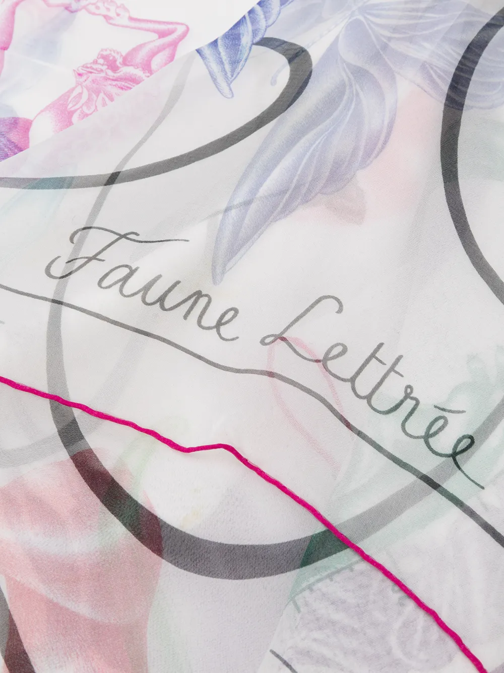 фото Hermès платок faune lettrée pre-owned