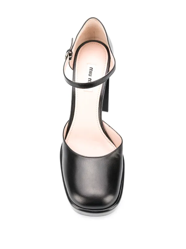 escarpin bout carre