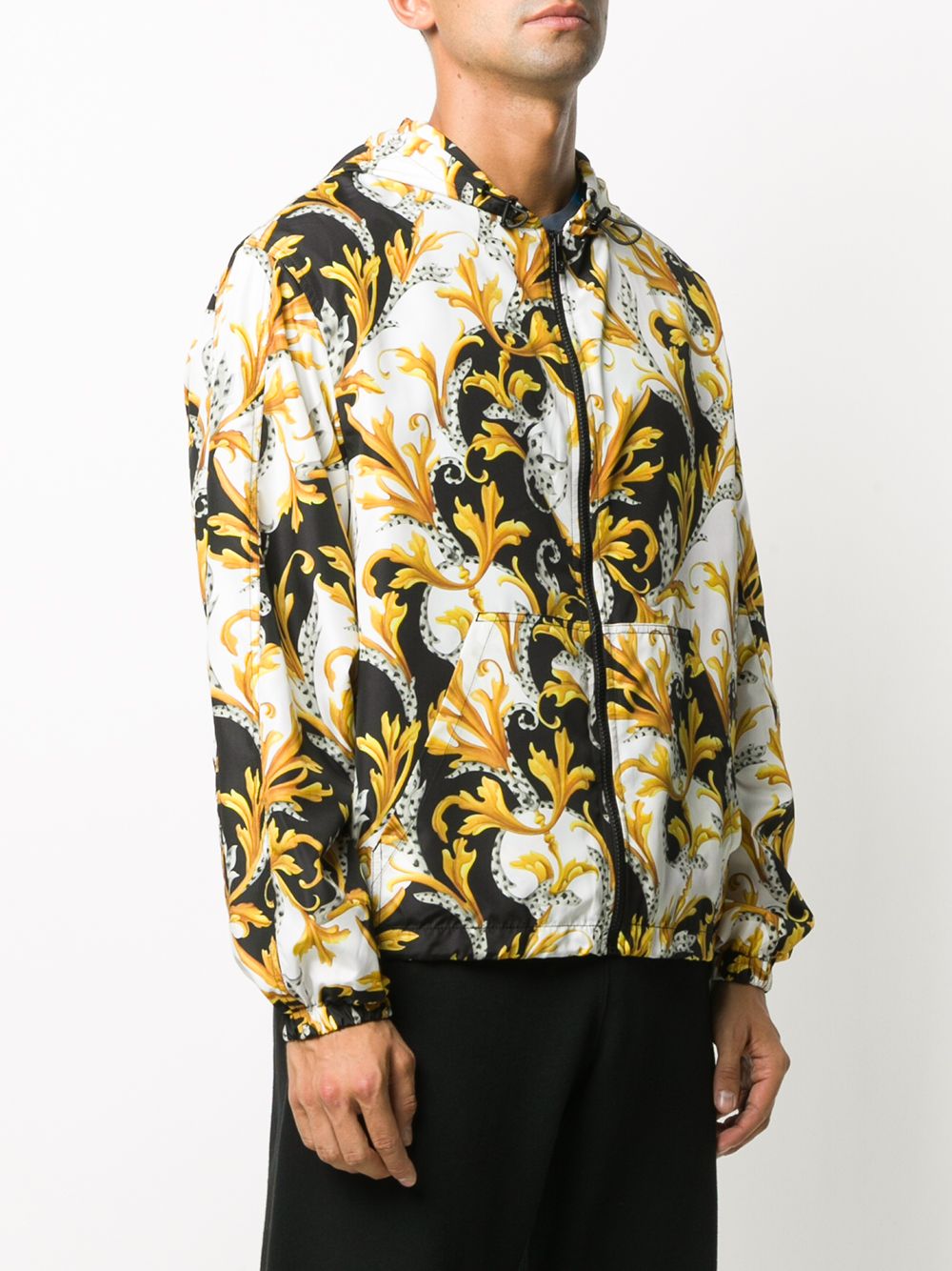фото Versace куртка с капюшоном и принтом acanthus