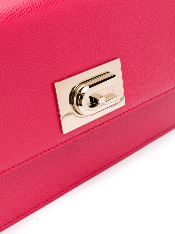 フルラ　FURLA キャロル　チェーン　ショルダーバッグ　ロゴ 美品 FURLA フルラ キャロル 2way ショルダーバッグ チェーン 斜めがけ