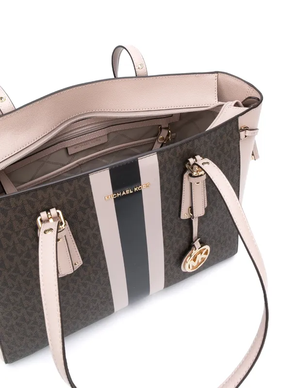 Michael Michael Kors tote väska Med Monogram Farfetch Michael Kors väska aldrig använd Kläder & Accessoarer i