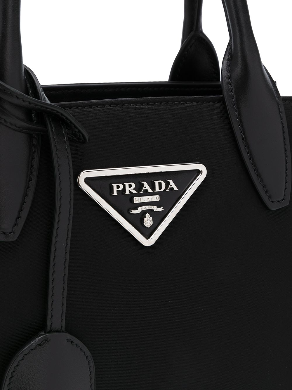 фото Prada сумка-тоут с логотипом