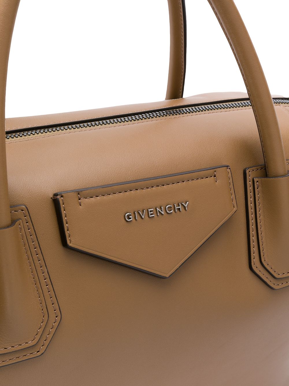 фото Givenchy сумка-тоут antigona soft среднего размера