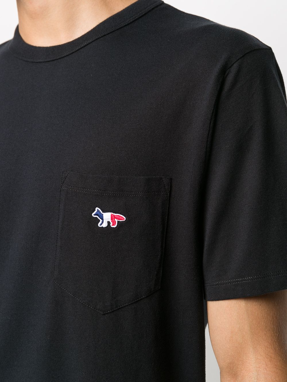 фото Maison kitsuné футболка с карманом