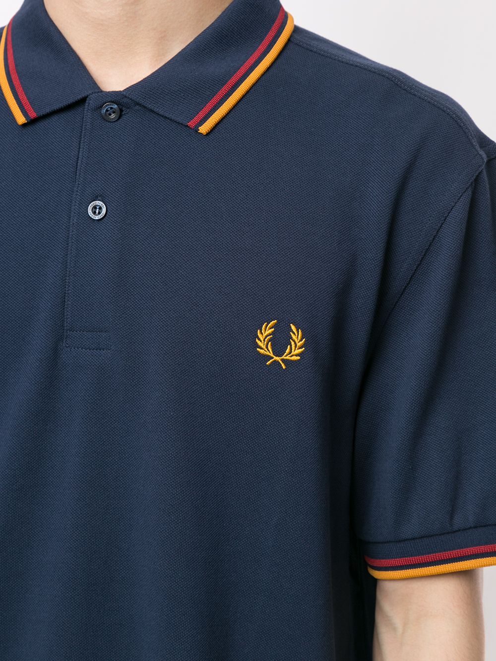 фото Fred perry рубашка поло с отделкой в полоску и логотипом