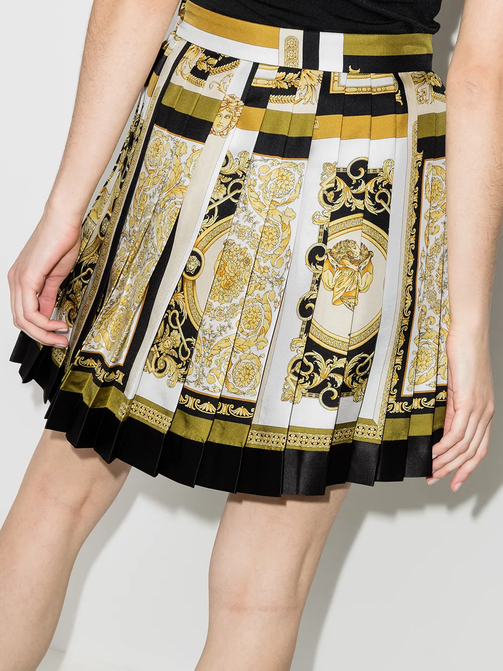 фото Versace юбка мини с принтом barocco