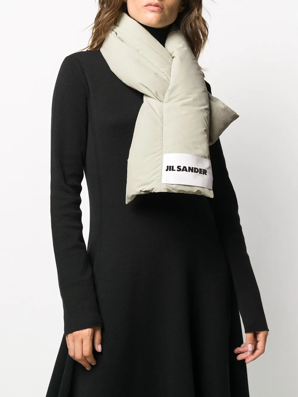 Jil Sander logo-patch Padded Scarf - Farfetch