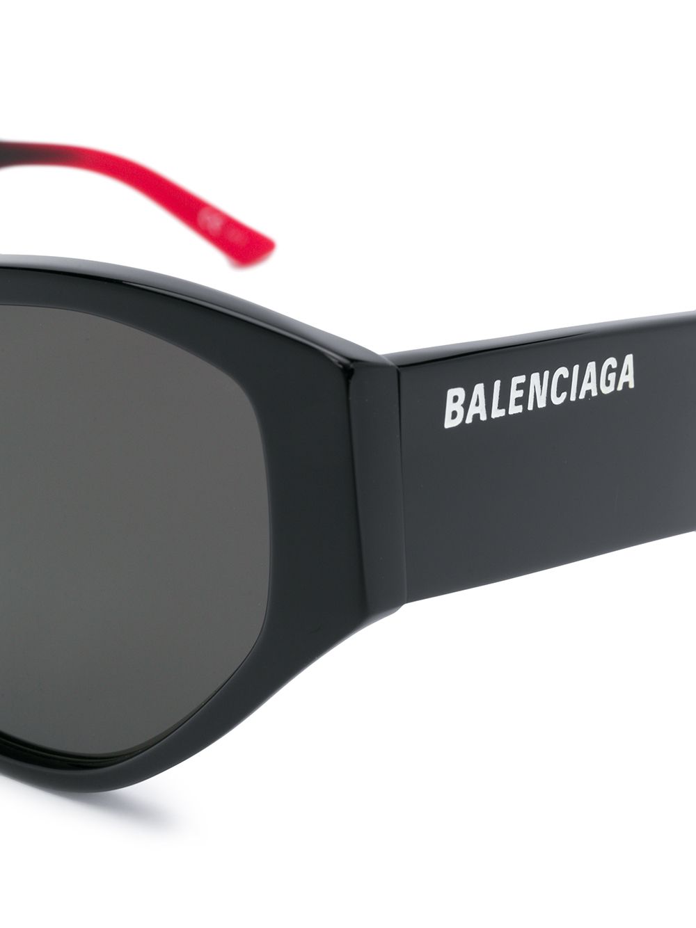 фото Balenciaga eyewear солнцезащитные очки в оправе 'кошачий глаз'