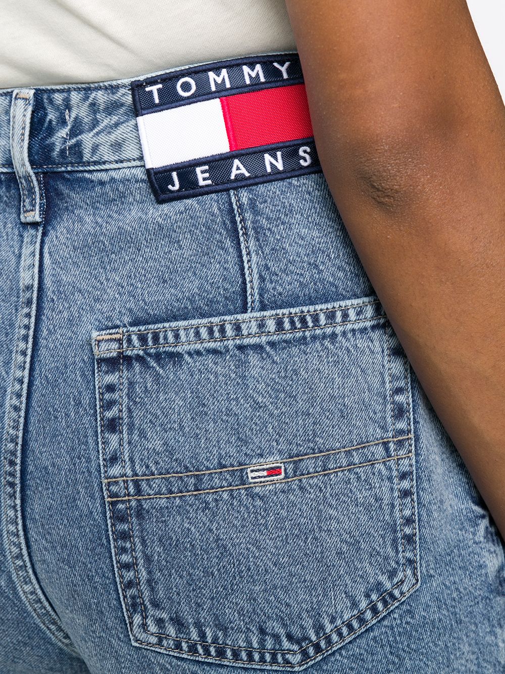 фото Tommy jeans укороченные зауженные джинсы