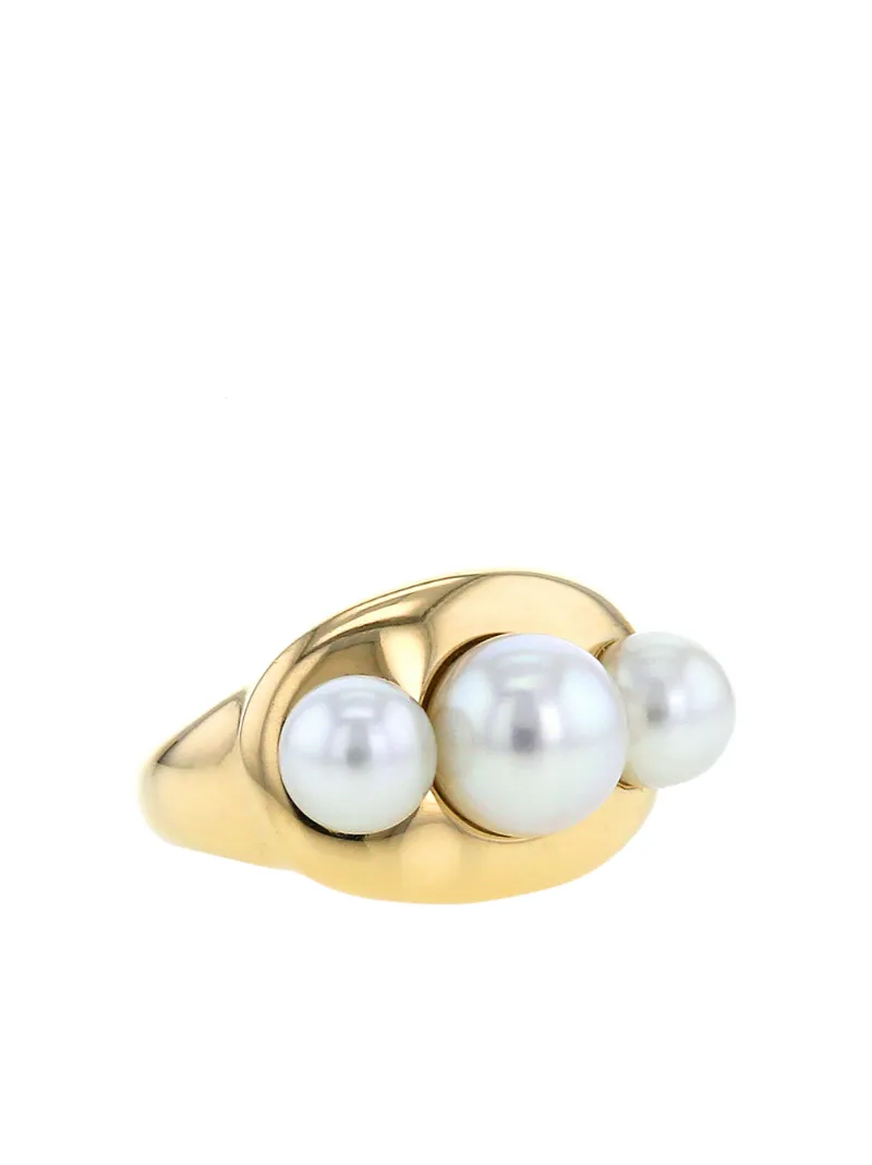 Pre-owned Chanel 2010s Cultured Pearls Ring In White