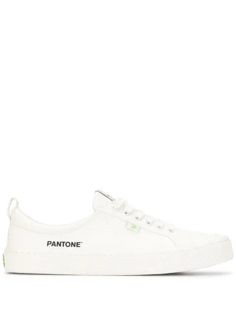 Cariuma кеды OCA из коллаборации с Pantone