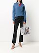 الصورة 2 من Tory Burch شنطة عملية مزينة بشارات