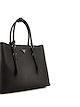 Prada Pre-Owned شنط عملية بشعار مثلث صغير
