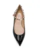 Valentino Garavani ロックスタッズ フラットシューズ