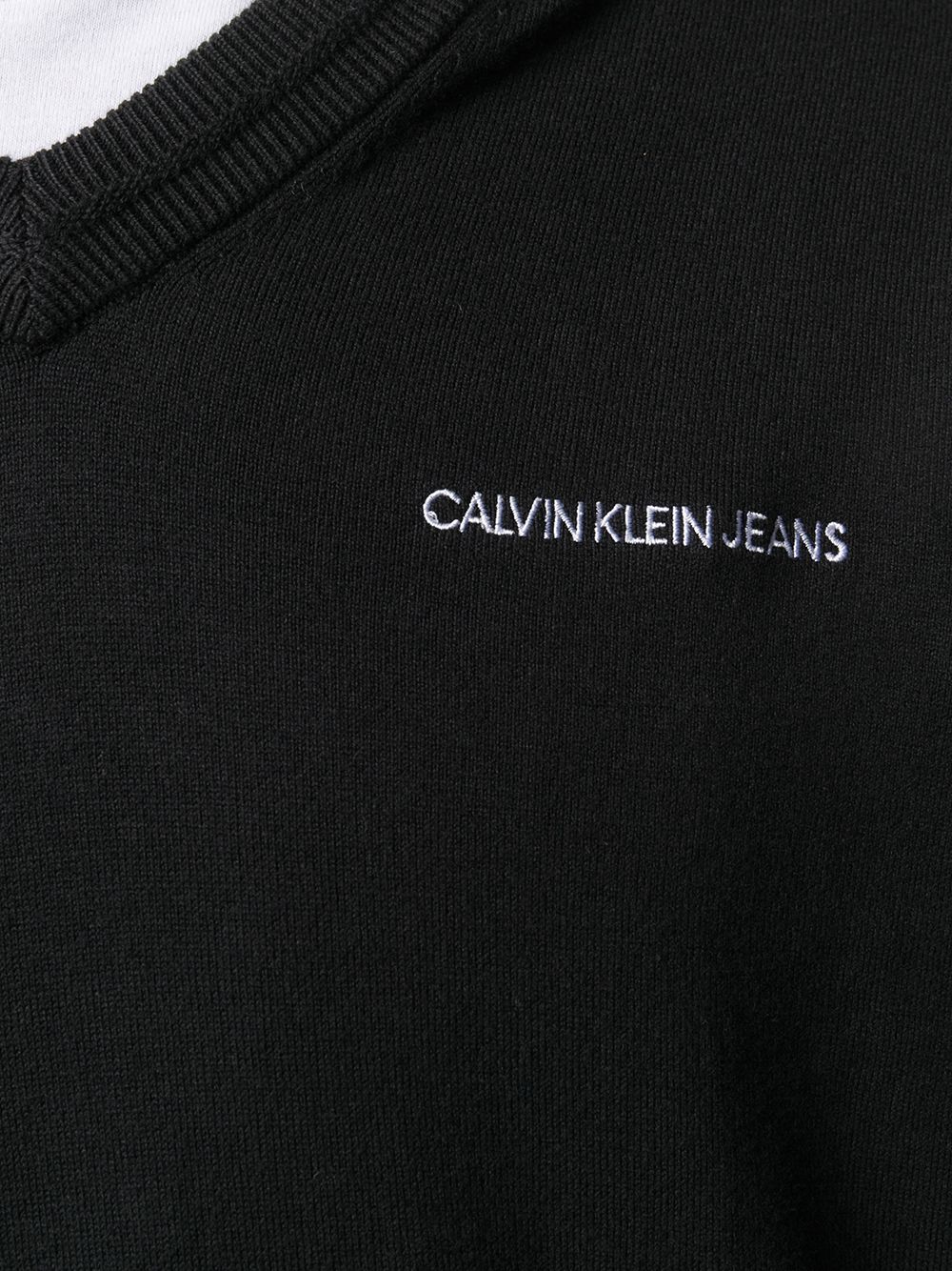 фото Calvin klein jeans свитер с v-образным вырезом и логотипом