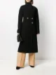الصورة 2 من Jil Sander معطف غير متساوي الطول بصفي أزرار